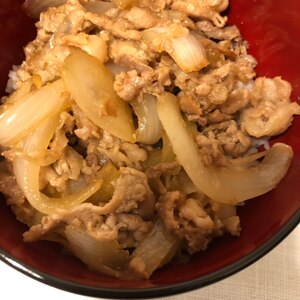 簡単ランチに♪私の、ちょっと甘めの豚生姜焼き丼。